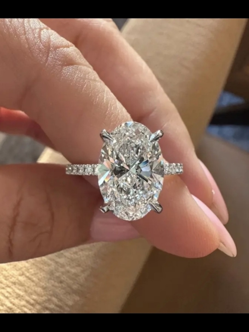 VVS1 8.26 Carat* Oval shape&cut Solitaire w/Pave Band Size 6,7&8 US Available
